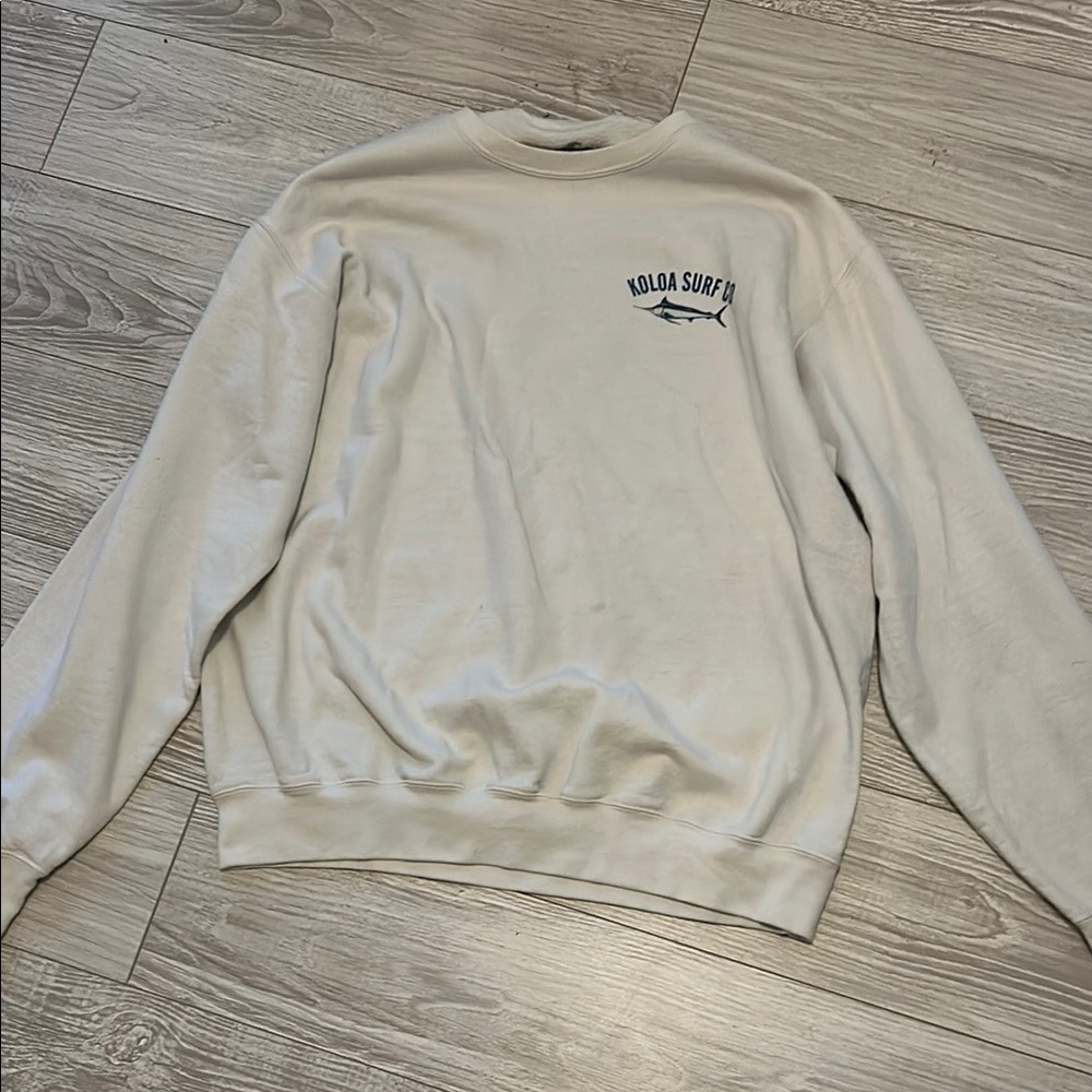 Classic White Crewneck Sweater with Ribbed Details